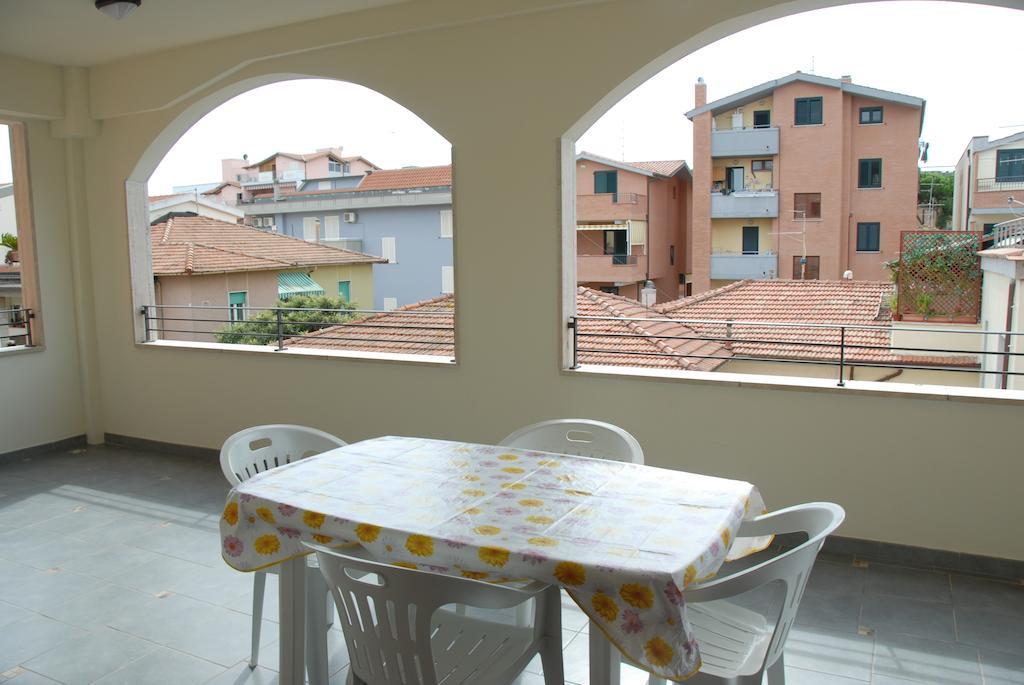 I Portici Appartamenti Marina di Grosseto Szoba fotó